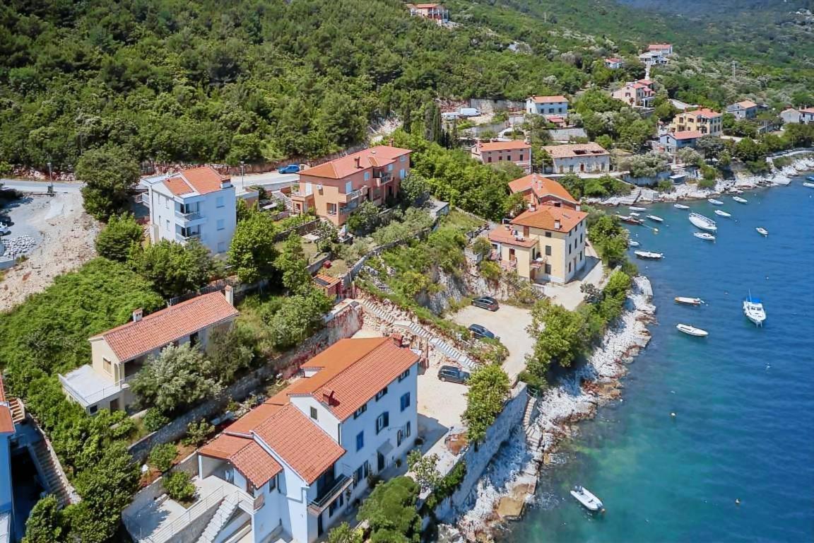 Alex Daire Drenje  Dış mekan fotoğraf